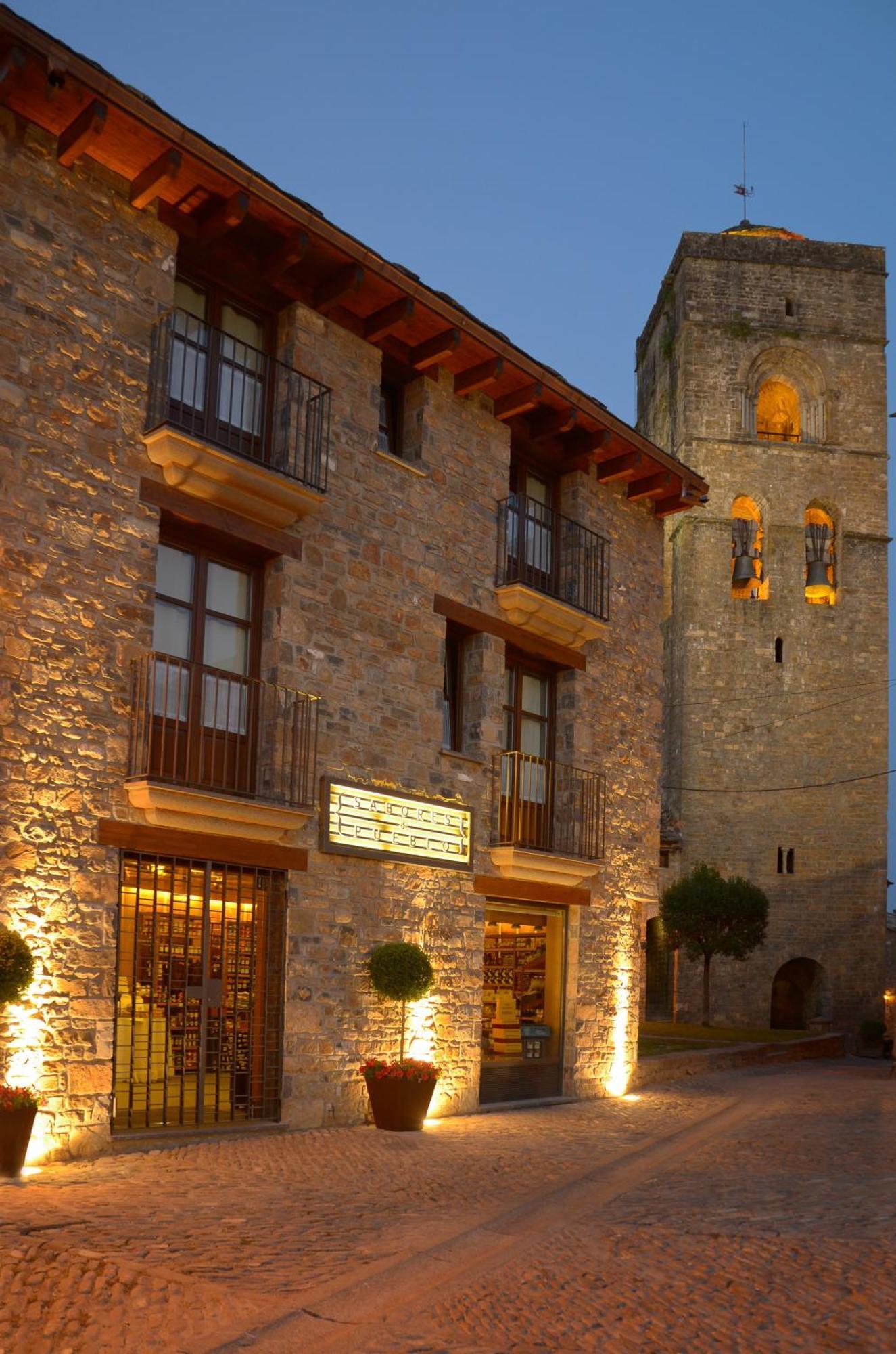Apartamentos El Palacete de Aínsa Exteriér fotografie